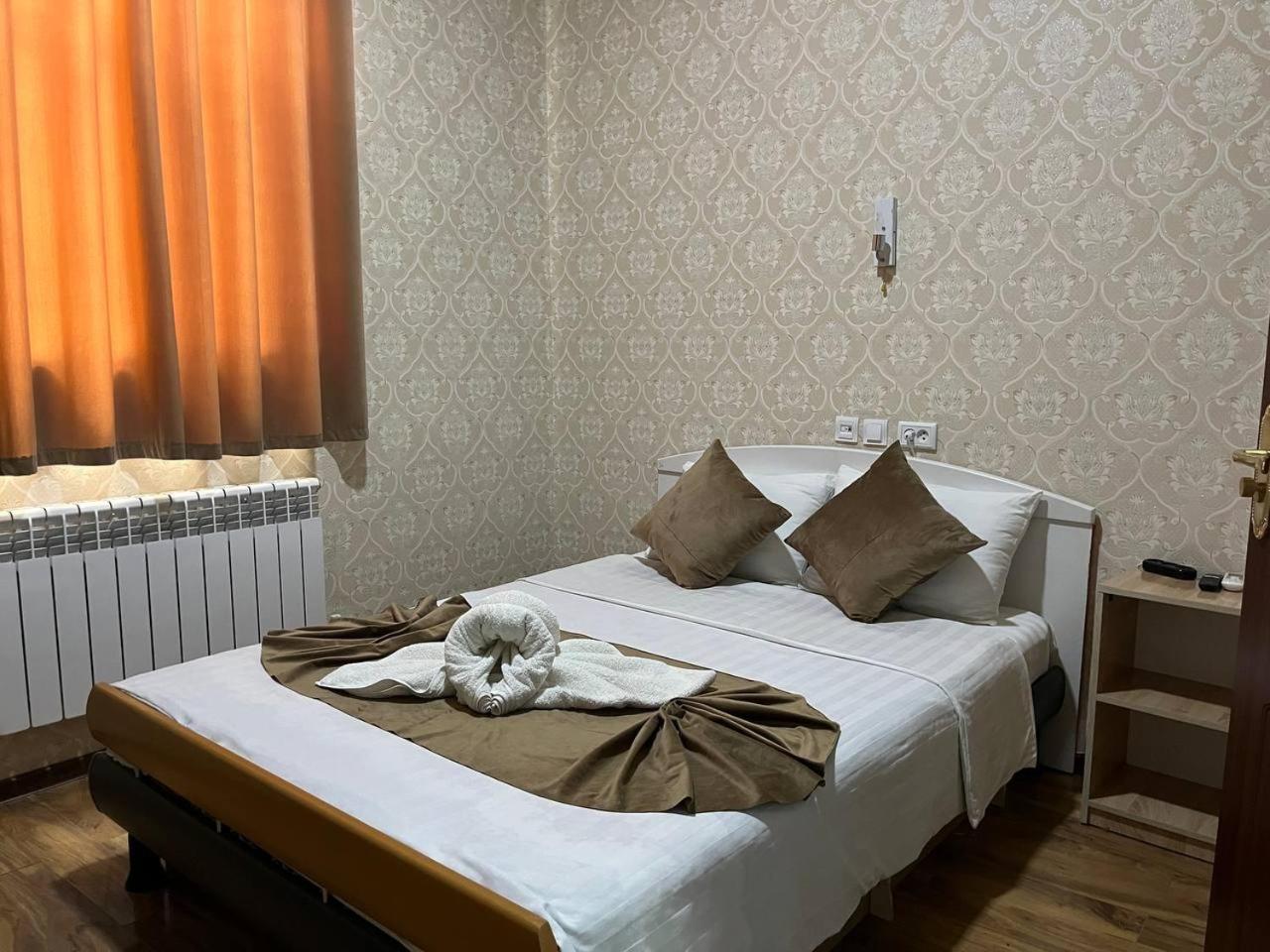 Polvon Ota Hotel Chiva Exteriör bild